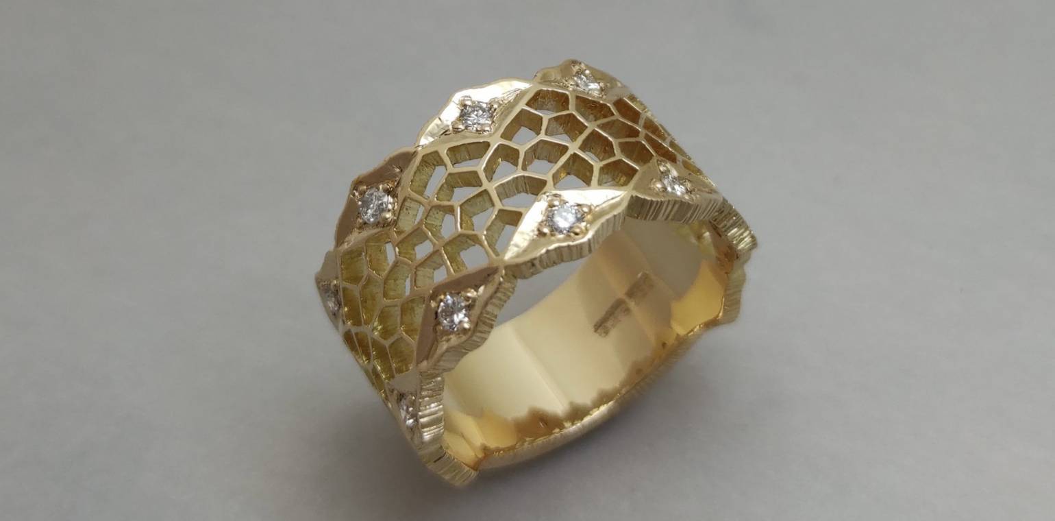 Ring Gelbgold 750 von Hand ausgesägt mit Brillanten 0.16ct. H si  CHF 3970.-
